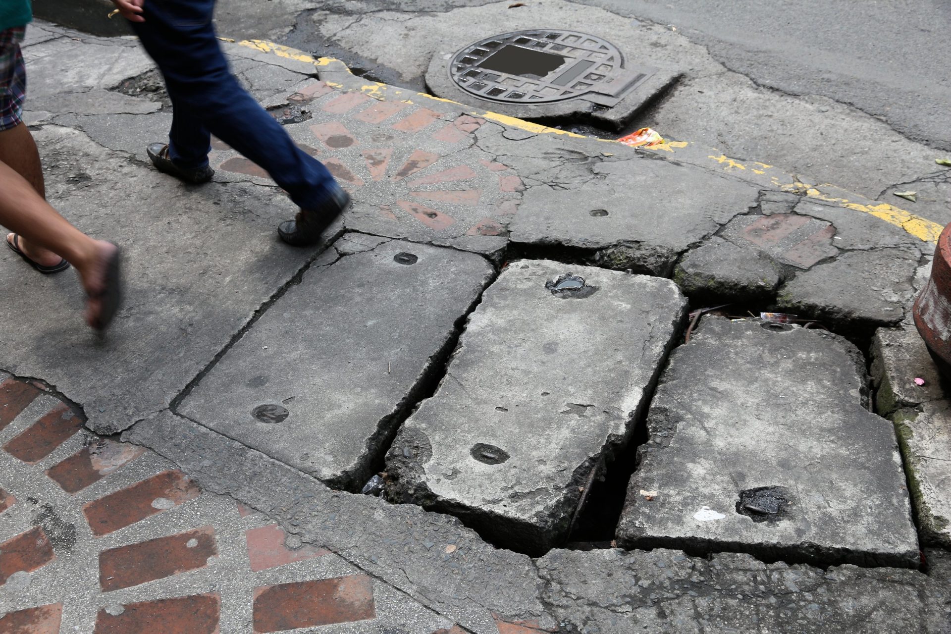 If You Fall on a Cracked or Broken NY Sidewalk, Who's Responsible?